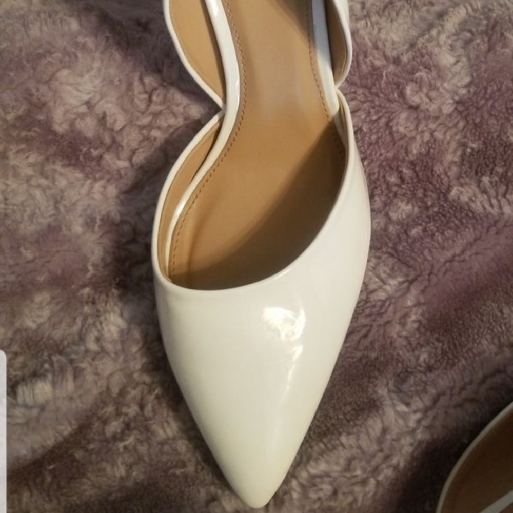 Pumps - Picture 4 of 4